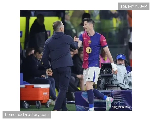 德容缺席迫使阵容调整 弗里克如何重组巴萨中场出球体系 德容缺席迫使阵容调整 弗里克如何重组巴萨中场出球体系